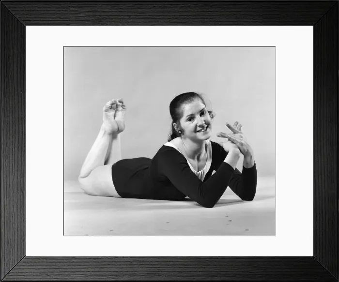 Framed Print : Avril Lennox, British Gymnast, Daily Mirror Studio, London, Tuesday 14th January 1975 Framed Print : Avril Lennox, British Gymnast, Daily Mirror Studio, London, Tuesday 14th January 1975