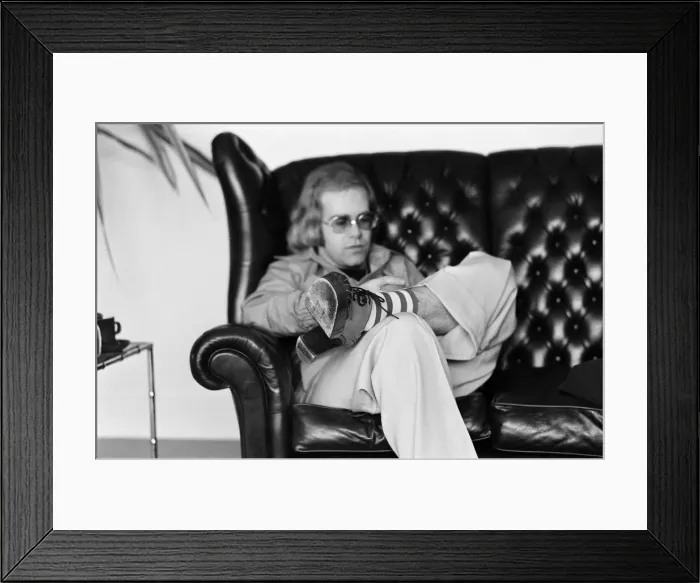 Framed Print : Elton John, singer, pictured at home in Virginia Water. 20th March 1973 Framed Print : Elton John, singer, pictured at home in Virginia Water. 20th March 1973
