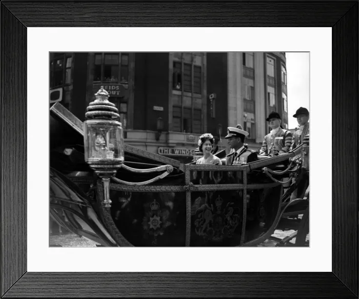 Framed Print : The state visit to England by the King and Queen of Thailand Framed Print : The state visit to England by the King and Queen of Thailand