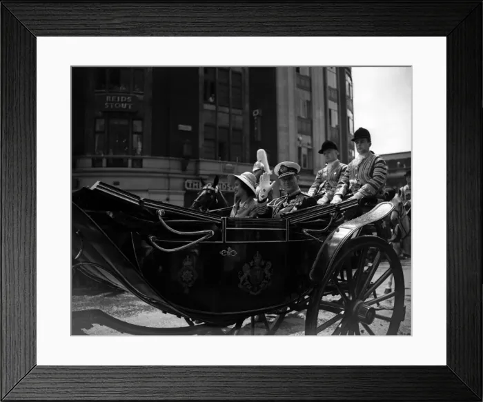 Framed Print : The state visit to England by the King and Queen of Thailand Framed Print : The state visit to England by the King and Queen of Thailand