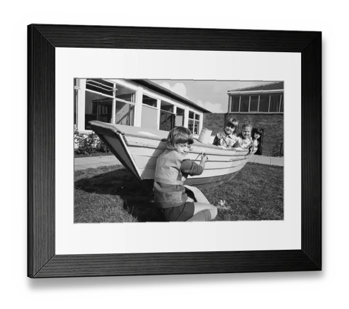 Framed Print : Children paint cobble at Guisborough School in the north-east of England Framed Print : Children paint cobble at Guisborough School in the north-east of England