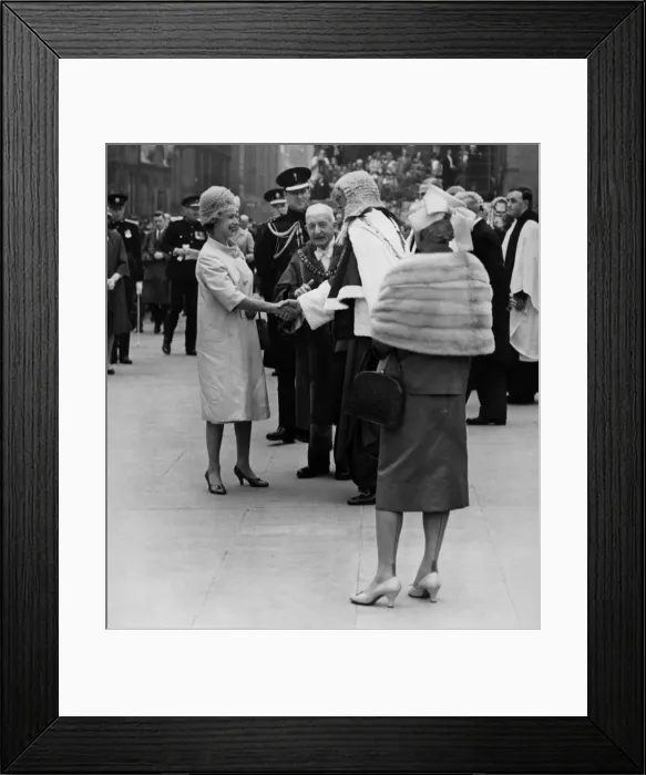 Framed Print : Queen Elizabeth II and Prince Philip, Duke of Edinburgh visit Manchester Framed Print : Queen Elizabeth II and Prince Philip, Duke of Edinburgh visit Manchester
