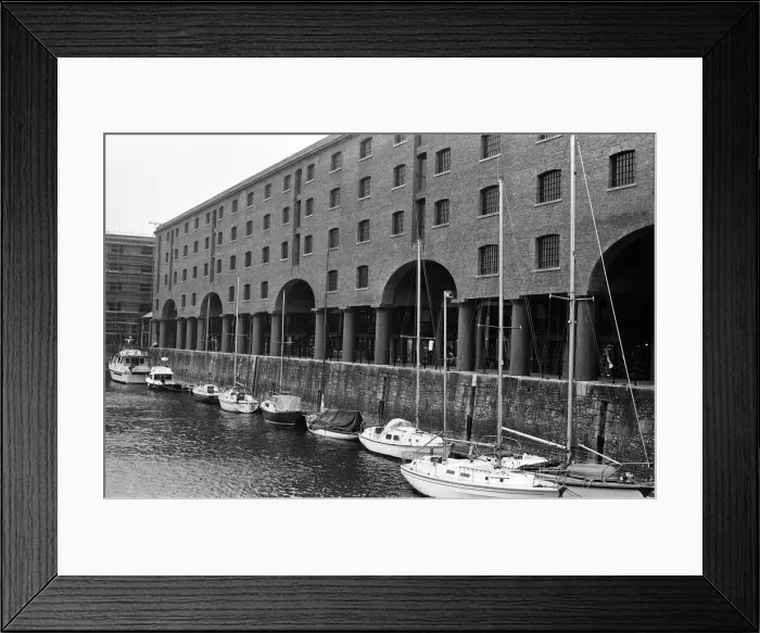 Framed Print : Views of Albert Dock, Liverpool. 29th January 1986