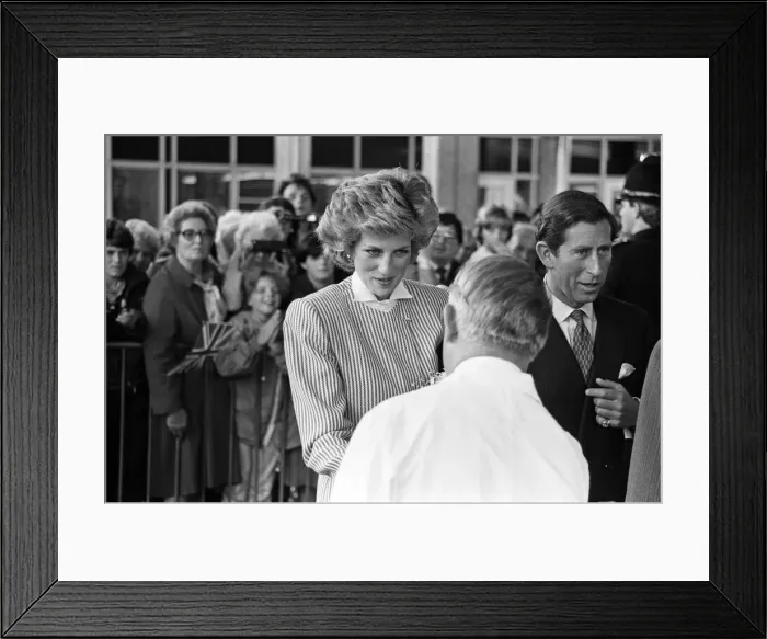 Framed Print : Charles, Prince of Wales and Diana, Princess of Wales visit Wythenshawe Framed Print : Charles, Prince of Wales and Diana, Princess of Wales visit Wythenshawe
