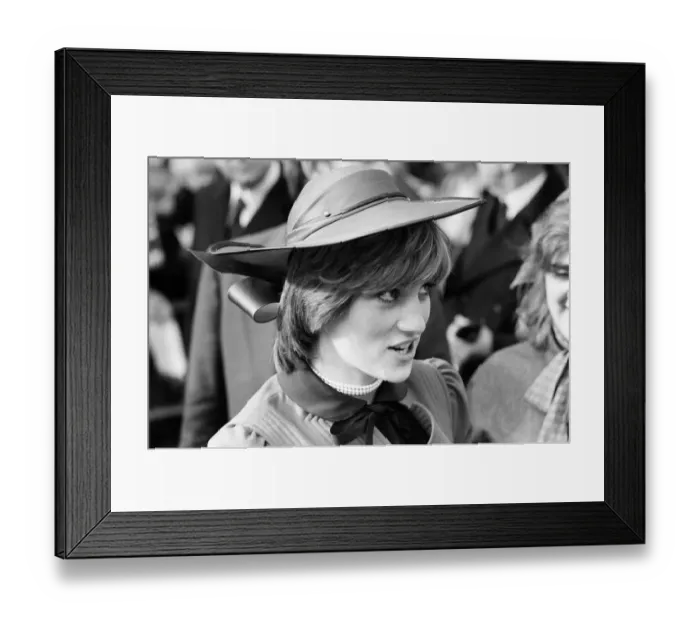 Framed Print : Diana, Princess of Wales visits Rhyl, at the start of a three-day tour of Wales Framed Print : Diana, Princess of Wales visits Rhyl, at the start of a three-day tour of Wales