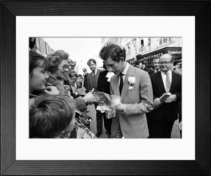 Framed Print : Charles, Prince of Wales visits Rhyl, at the start of a three-day tour of Wales Framed Print : Charles, Prince of Wales visits Rhyl, at the start of a three-day tour of Wales