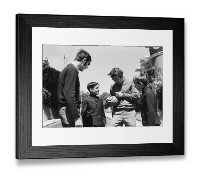 Framed Print : Jimmy Grave takes break from The Daily Mirror World Cup Rally for a quiet game of Framed Print : Jimmy Grave takes break from The Daily Mirror World Cup Rally for a quiet game of