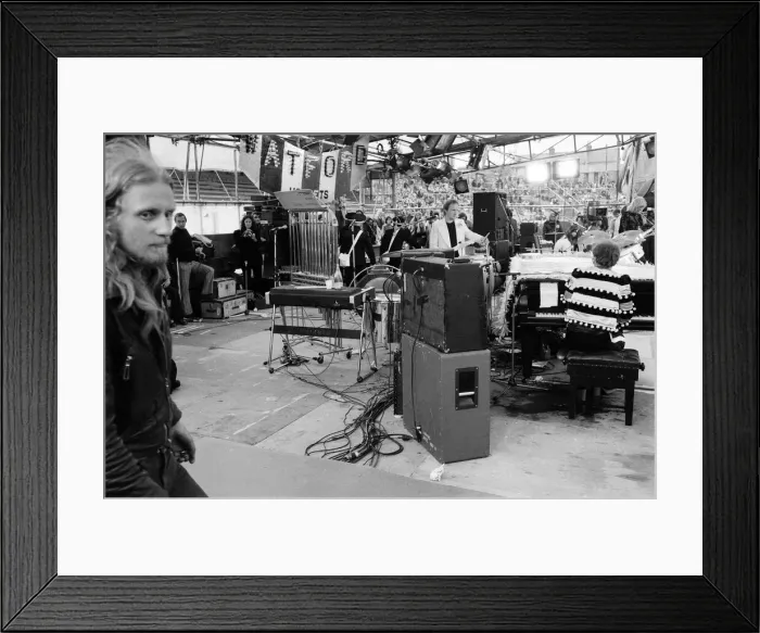 Framed Print : Elton John fans swarm in to Watfords Vicarage Road ground