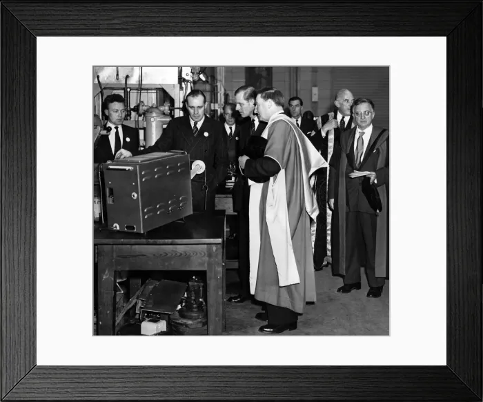 Framed Print : Prince Philip, Duke of Edinburgh visits Manchester College of Science and Technology