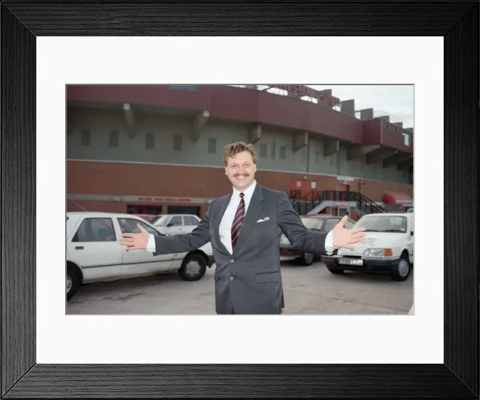 Framed Print : Michael Knighton first came to the attention of the public in August 1989 Framed Print : Michael Knighton first came to the attention of the public in August 1989