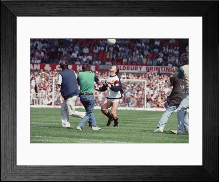 Framed Print : Michael Knighton first came to the attention of the public in August 1989 Framed Print : Michael Knighton first came to the attention of the public in August 1989