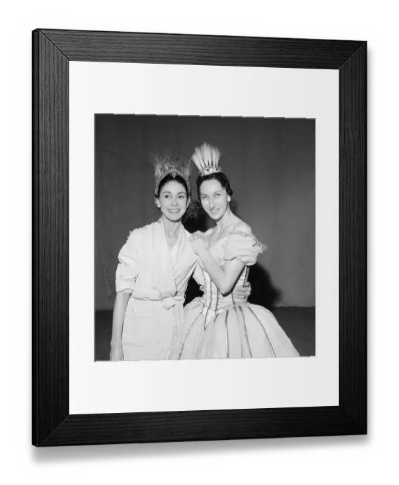 Framed Print : Queen Elizabeth, The Queen Mother, and Princess Margaret attend a gala charity matinee of Framed Print : Queen Elizabeth, The Queen Mother, and Princess Margaret attend a gala charity matinee of