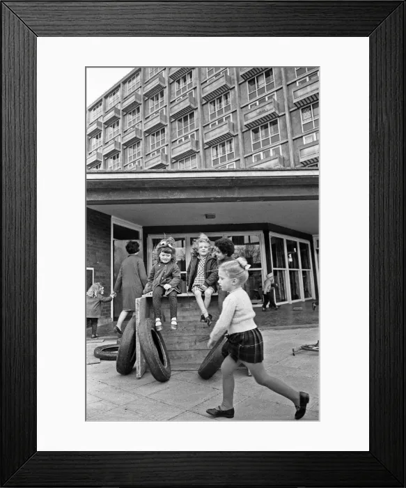 Framed Print : Break time at the St Mary Redcliffe Nursery School, Bristol Framed Print : Break time at the St Mary Redcliffe Nursery School, Bristol