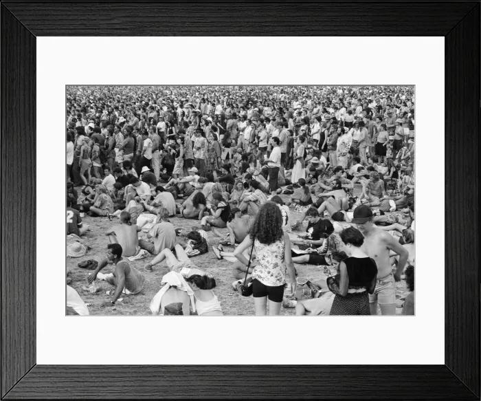 Framed Print : Glastonbury Festival, Pilton, Somerset. Picture shows scenes from the 1992 Framed Print : Glastonbury Festival, Pilton, Somerset. Picture shows scenes from the 1992