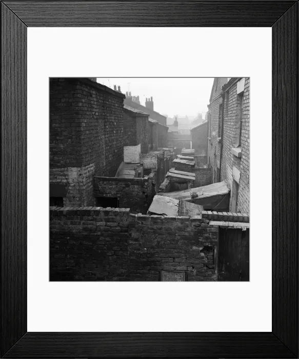 Framed Print : Slum living conditions in the north west of England. 3rd April 1960 Framed Print : Slum living conditions in the north west of England. 3rd April 1960