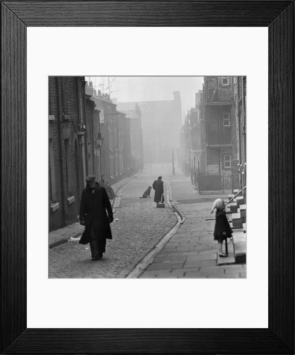 Framed Print : Slum living conditions in the north west of England. 3rd April 1960 Framed Print : Slum living conditions in the north west of England. 3rd April 1960