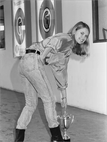 Anneka Rice, Television Presenter is awarded the title of Rear of The Year in 1986
