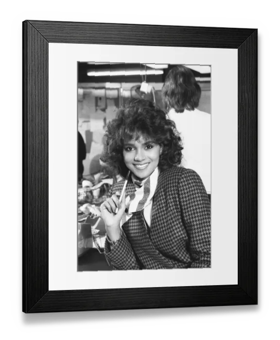 Framed Print : Halle Berry Miss USA at the Daily Express, Fleet Street, London - November 1986 Framed Print : Halle Berry Miss USA at the Daily Express, Fleet Street, London - November 1986