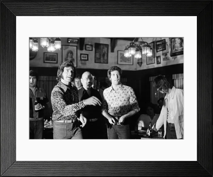 Framed Print : Tom Jones and Engelbert Humperdinck meet in a British style pub in Sacramento, California