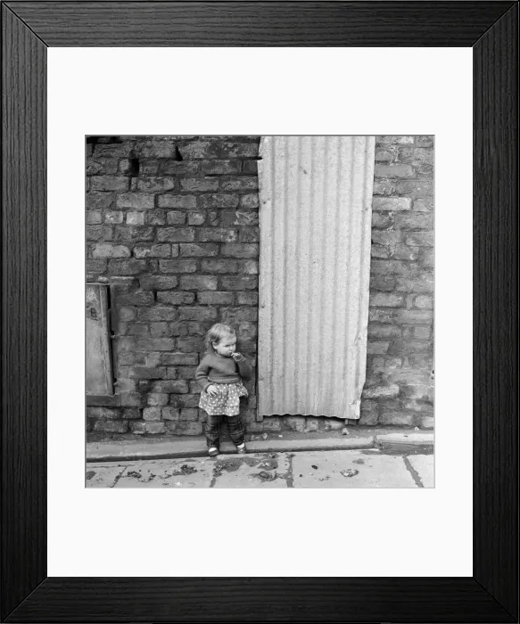 Framed Print : Slum living conditions in the north west of England. 3rd April 1960 Framed Print : Slum living conditions in the north west of England. 3rd April 1960