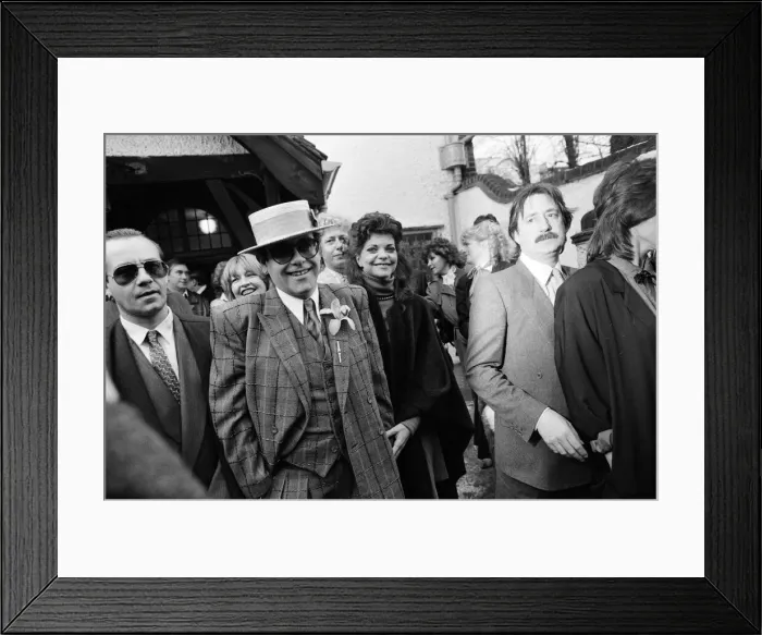 Framed Print : Kenny Everett is best man at the wedding of his former wife Lee Framed Print : Kenny Everett is best man at the wedding of his former wife Lee