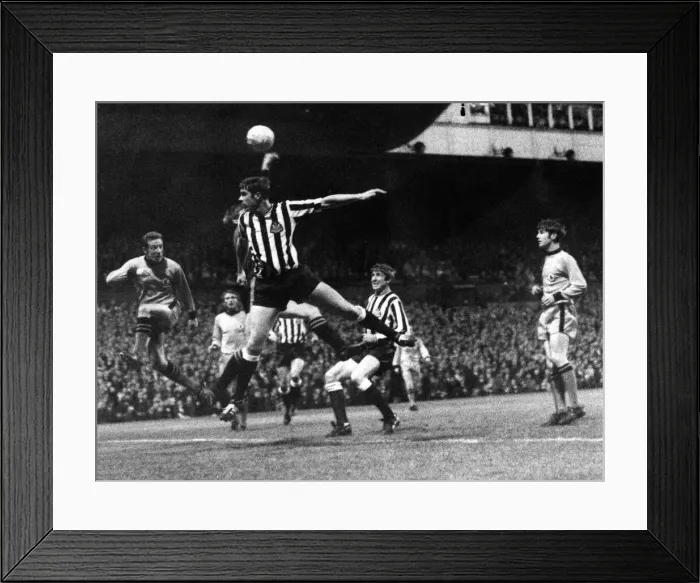Framed Print : Newcastle 1-0 Dundee United, Inter-Cities Fairs Cup 1st Round 2nd Leg match held at St