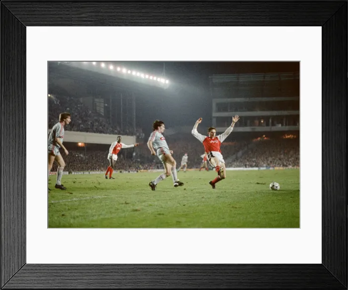 Framed Print : Arsenal 0 v 0 Liverpool, Littlewoods League Cup 3rd round (replay) at Highbury Framed Print : Arsenal 0 v 0 Liverpool, Littlewoods League Cup 3rd round (replay) at Highbury