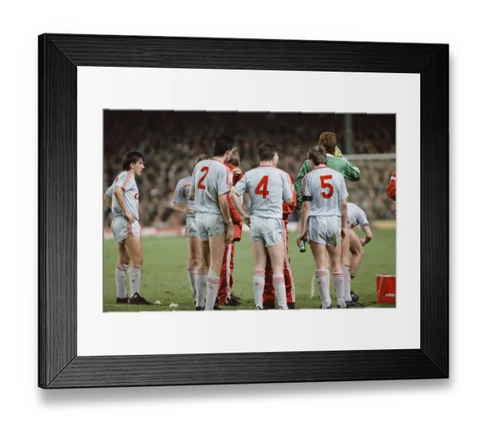 Framed Print : Arsenal 0 v 0 Liverpool, Littlewoods League Cup 3rd round (replay) at Highbury