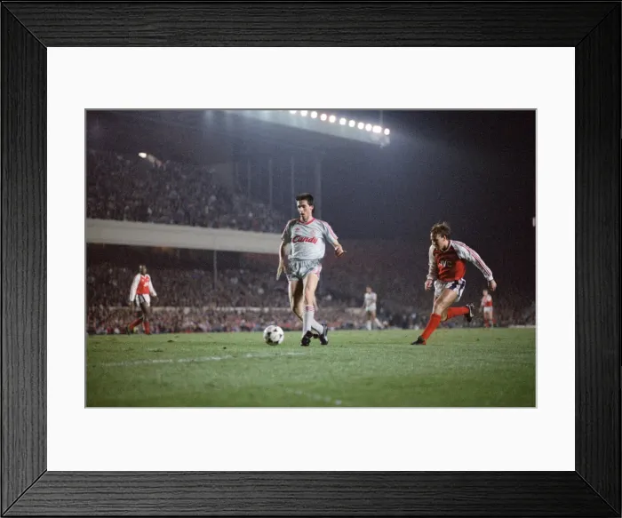 Framed Print : Arsenal 0 v 0 Liverpool, Littlewoods League Cup 3rd round (replay) at Highbury Framed Print : Arsenal 0 v 0 Liverpool, Littlewoods League Cup 3rd round (replay) at Highbury