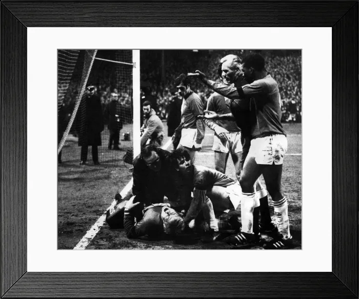 Framed Print : Newcastle United v Anderlecht, Inter Cities Fairs Cup, 4th round 2nd leg Framed Print : Newcastle United v Anderlecht, Inter Cities Fairs Cup, 4th round 2nd leg