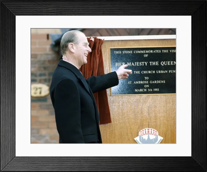 Framed Print : Prince Philip, Duke of Edinburgh visits Manchester. The plaque unveiled by the Duke at St Framed Print : Prince Philip, Duke of Edinburgh visits Manchester. The plaque unveiled by the Duke at St
