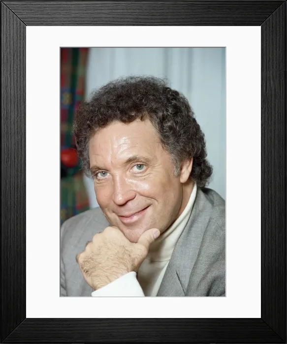 Framed Print : Singer Tom Jones. 19th March 1991 Framed Print : Singer Tom Jones. 19th March 1991