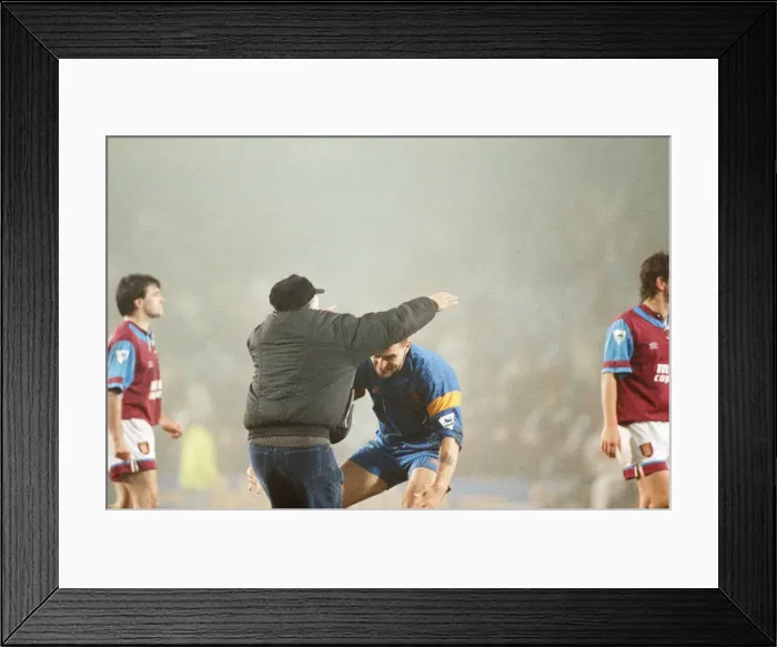 Framed Print : Wimbledon verses Aston Villa. FA Cup 4th Round replay at Selhurst Park Framed Print : Wimbledon verses Aston Villa. FA Cup 4th Round replay at Selhurst Park