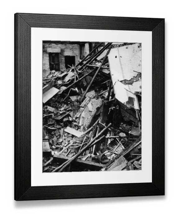 Framed Print : Saxony Road, Kensington, Liverpool, bomb damage to rear entrance of working class pub in