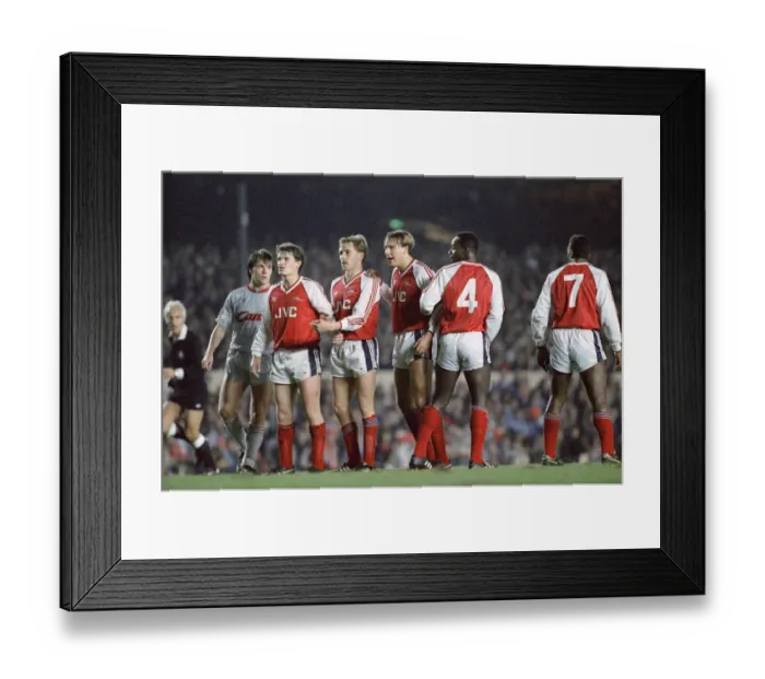 Framed Print : Arsenal 0 v 0 Liverpool, Littlewoods League Cup 3rd round (replay) at Highbury