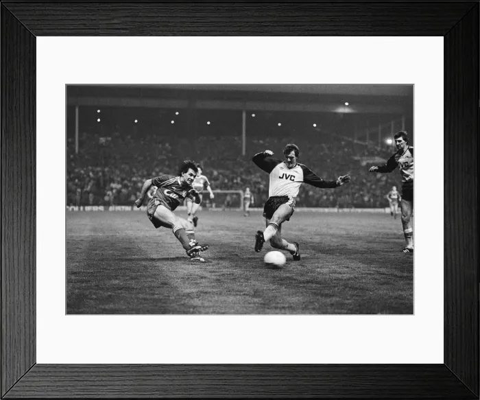 Framed Print : Arsenal 1 v 2 Liverpool, Littlewoods 2nd round (replay) at Villa Park Framed Print : Arsenal 1 v 2 Liverpool, Littlewoods 2nd round (replay) at Villa Park