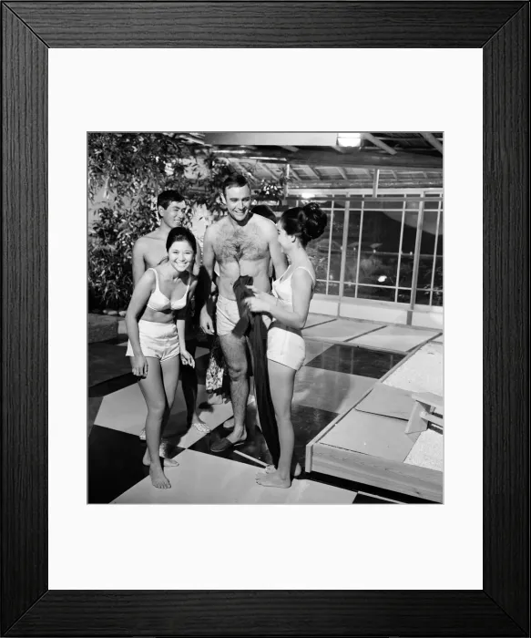 Framed Print : Sean Connery on the set of You Only Live Twice'at Pinewood Studios Framed Print : Sean Connery on the set of You Only Live Twice'at Pinewood Studios