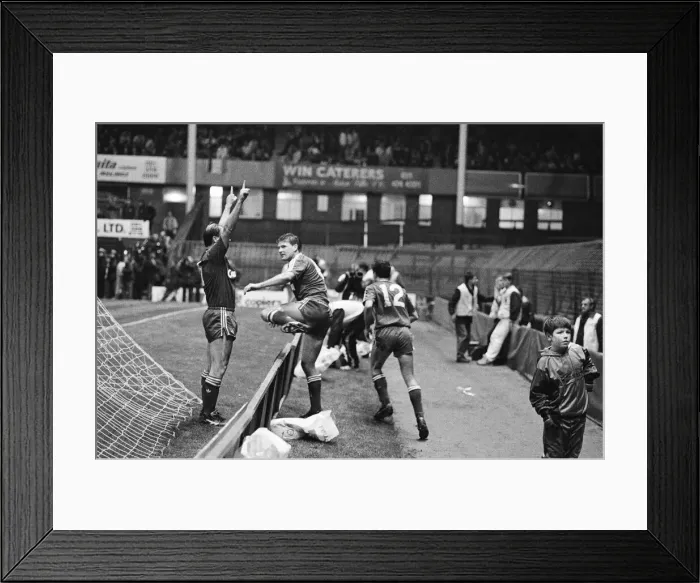 Framed Print : Arsenal 1 v 2 Liverpool, Littlewoods 2nd round (replay) at Villa Park Framed Print : Arsenal 1 v 2 Liverpool, Littlewoods 2nd round (replay) at Villa Park