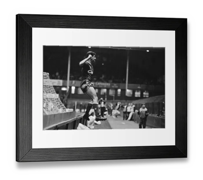 Framed Print : Arsenal 1 v 2 Liverpool, Littlewoods 2nd round (replay) at Villa Park