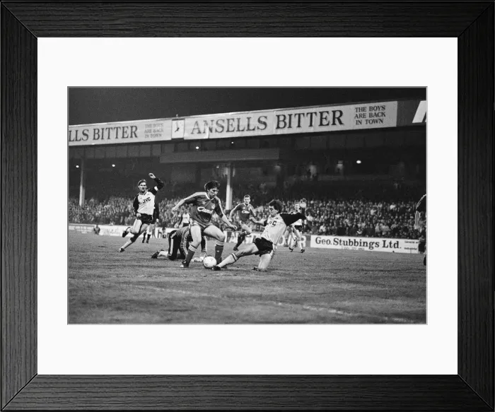 Framed Print : Arsenal 1 v 2 Liverpool, Littlewoods 2nd round (replay) at Villa Park