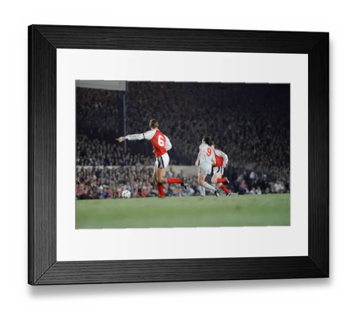 Framed Print : Arsenal 0 v 0 Liverpool, Littlewoods League Cup 3rd round (replay) at Highbury Framed Print : Arsenal 0 v 0 Liverpool, Littlewoods League Cup 3rd round (replay) at Highbury
