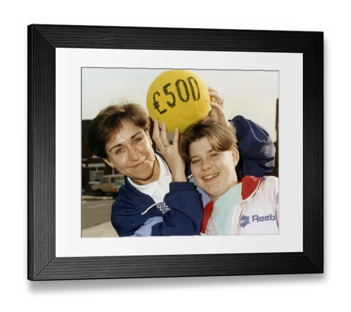 Framed Print : Middlesbrough ladies footballer Marrie Wieczorek. (Picture