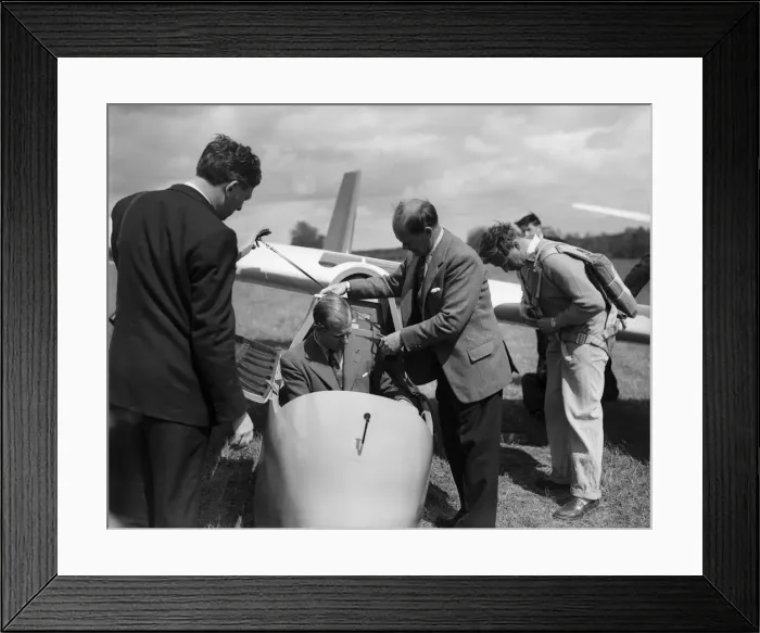 Framed Print : The Duke of Edinburgh at Nympsfield, headquarters of the Bristol Gliding Club Framed Print : The Duke of Edinburgh at Nympsfield, headquarters of the Bristol Gliding Club