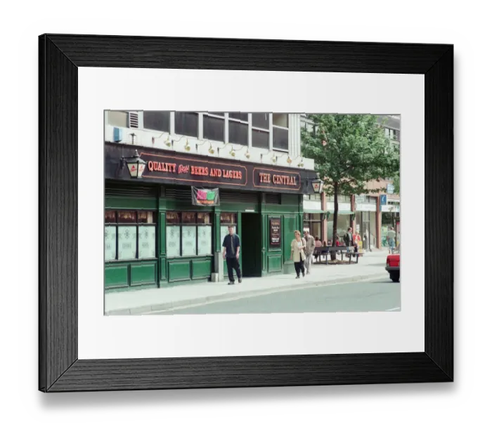 Framed Print : The Central, Public House in Middlesbrough, Teesside, Monday 28th July 1997
