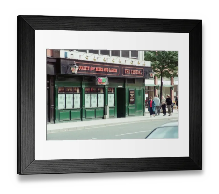 Framed Print : The Central, Public House in Middlesbrough, Teesside, Monday 28th July 1997