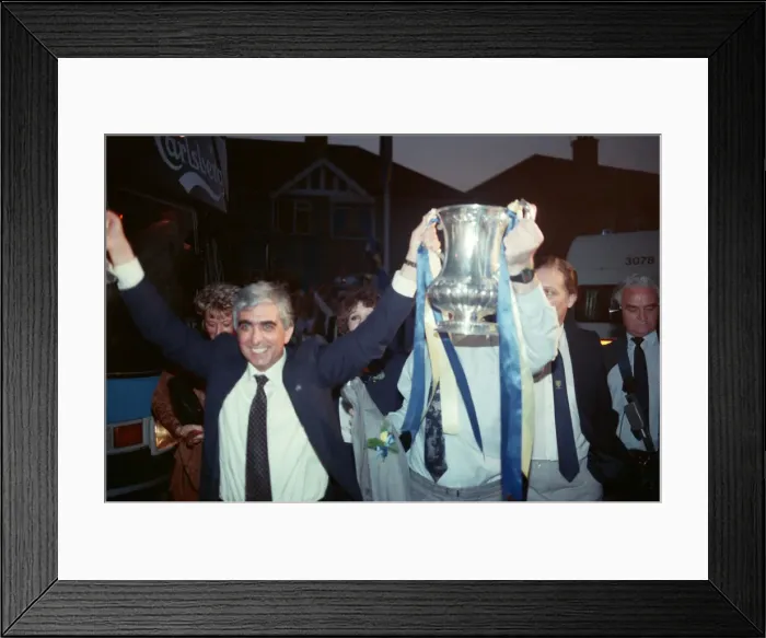 Framed Print : Liverpool verses Wimbledon. FA Cup final at Wembley Stadium