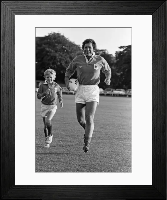 Framed Print : Tom Jones, in full rugby strip, at London Welsh Rugby Club. 5th September 1983