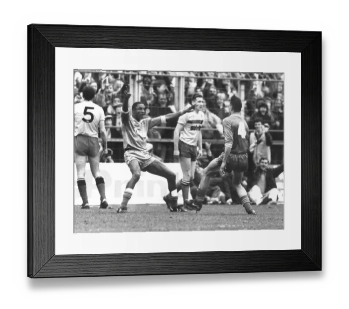 Framed Print : John Fashanu celebrates his winning goal that puts Wimbledon into the semi finals of
