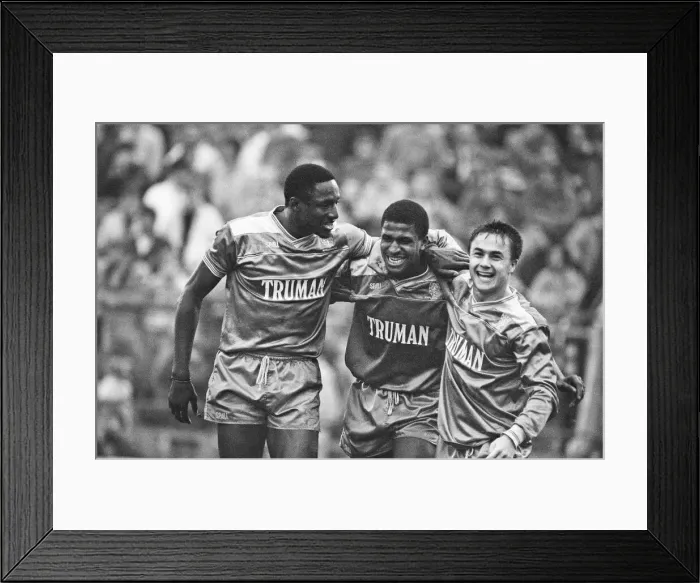 Framed Print : Picture shows John Fashanu (left), Dennis Wise (right) celebrating a goal by Carlton Framed Print : Picture shows John Fashanu (left), Dennis Wise (right) celebrating a goal by Carlton