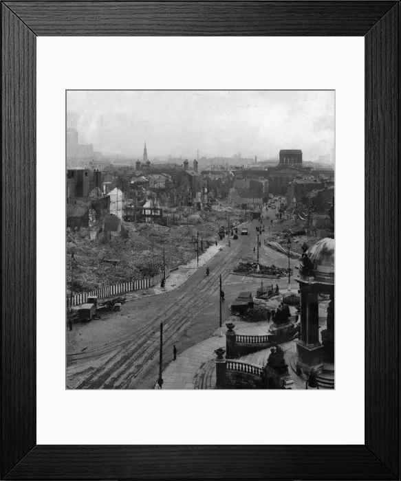 Framed Print : Liverpool, aftermath of seven nights blitz by hundreds of Nazi bombers, May 1941 Framed Print : Liverpool, aftermath of seven nights blitz by hundreds of Nazi bombers, May 1941